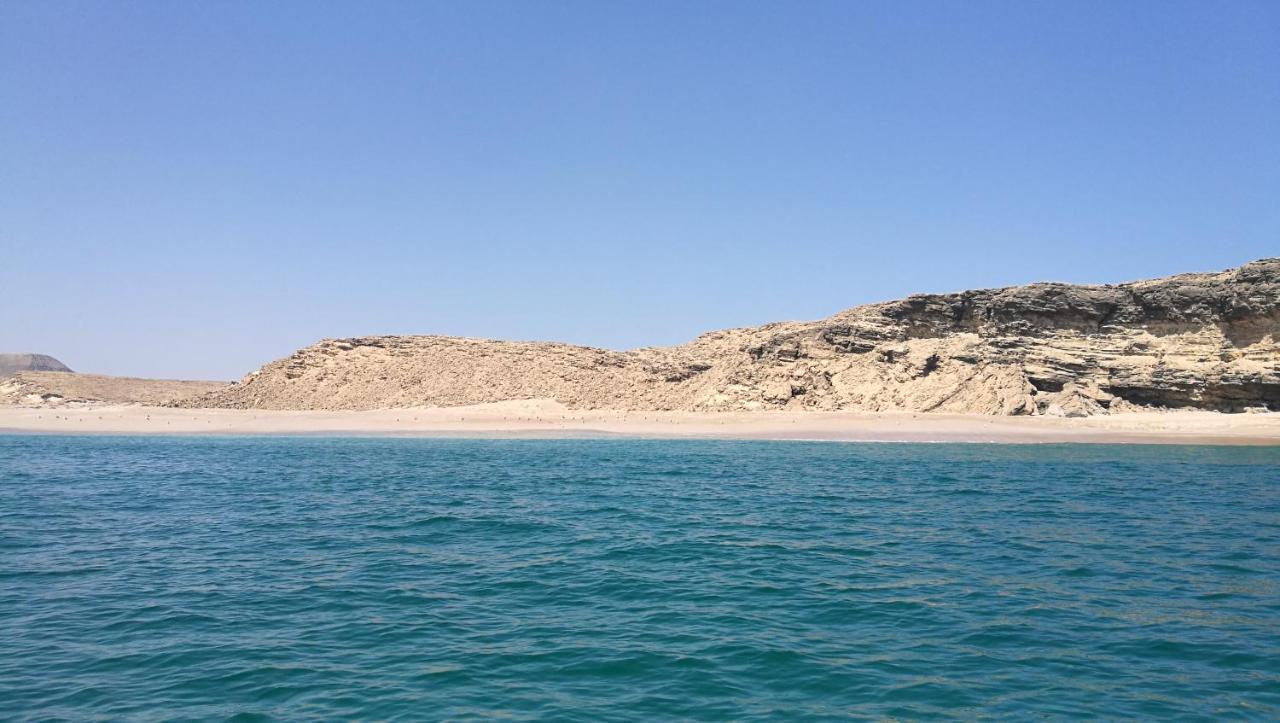 Ras Al Hadd Orchid Apartment Екстериор снимка